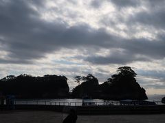 朝10時過ぎに神奈川を出発。

　WEBで確認したところ、今日は堂ヶ島遊覧船が動いているそう。ここ何年か振られ続けてきたもので、東名経由で一気に堂ヶ島まで直行することに。きれいな富士山も見られたのですが、休憩無しに来ちゃったんで途中の写真はありません。