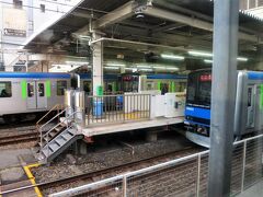 ・柏駅
東武野田線（東武アーバンパークライン）は、大宮駅と船橋駅を結ぶ路線です。
野田線は古い車両［8000系］のイメージが強かったですが、いつの間にか新型車両［60000系］を導入していました。