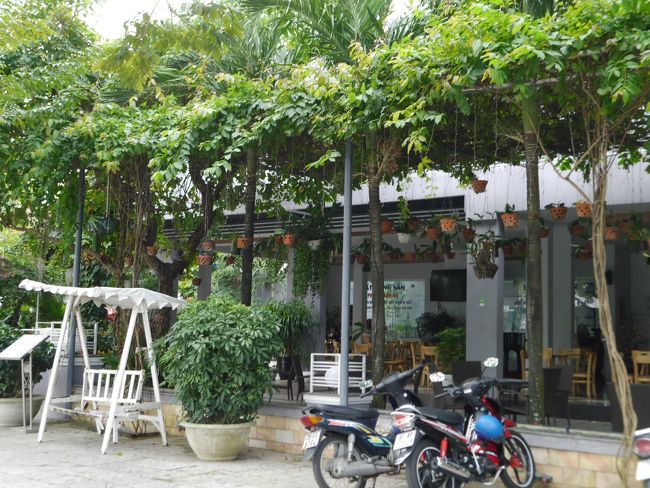 おしゃれなレストランやスパ・マッサージがあったり。<br />