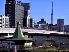 と、やって来ましたのは上野恩賜公園から少し歩いたところにあります日暮里駅