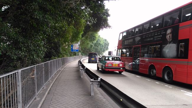 次の目的地の油麻地に徒歩で向かいました。
