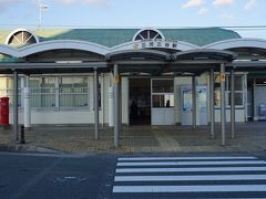 ●JR三河三谷駅

近くには、三谷温泉があります。
もう影が長くなってきました。
急がないと真っ暗になっちゃいます。