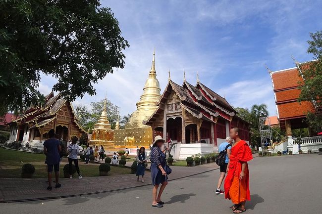 境内の敷地はかなり広く、見どころがたくさんありました。<br />緑が多く、ところどころベンチや休む所もあり、<br />なんか公園みたいなゆったりした雰囲気でした。