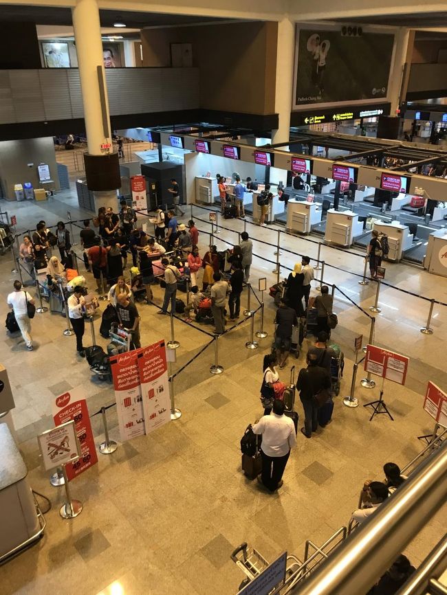 次はエアアジアのLCCに乗らなくちゃいけない。ので空港を変える必要がありました。<br />