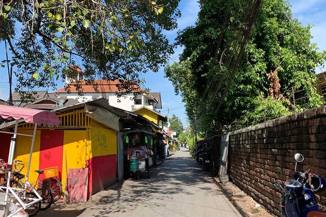 そして少し遅めのランチへ。