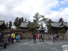 その後、震災以来初めての阿蘇神社にお参りに