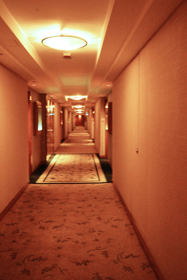 流石に団体客の姿はなく、静かな佇まいです。