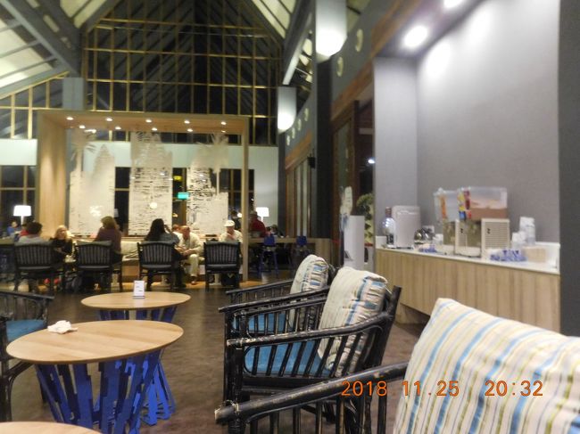 ラウンジ内の様子。ラウンジで少し時間を潰して搭乗口へ。