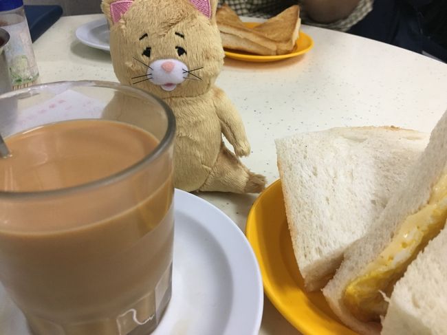 いつものやつ。<br /><br />食べ始めてたら、青蛙さんが急に暗い口調で・・<br />「なんか、だみちゃんがいないみたいなんです。いる気配がないんです」と・・・<br /><br />ショックで一気に食欲なくしそうになりましたが、、<br />結局完食したわい。<br /><br />悲しいので、だみちゃんのとこはもう行かない、青蛙さんに引き続き観察をお願いしましたーーー(´;ω;｀)