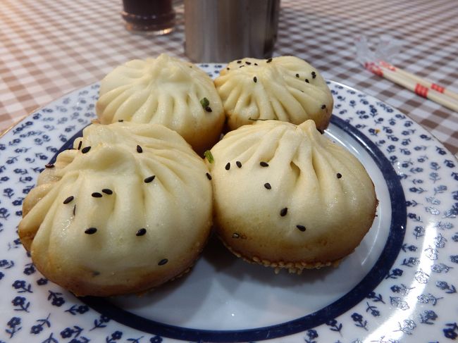 豫園で食べられる焼小龍包