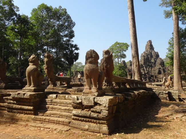 ライオンが鎮座