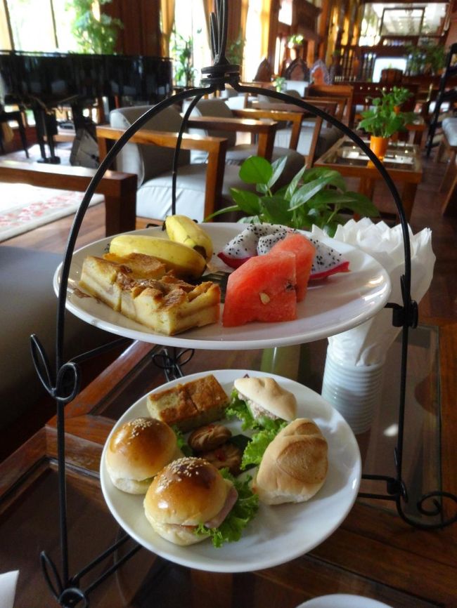 食べ応えのあるHigh Teaでした<br />ホテルからの無料特典なので、とてもありがたい♪