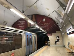 終点アエロポルト駅です
楽しい地下鉄の旅だったー
