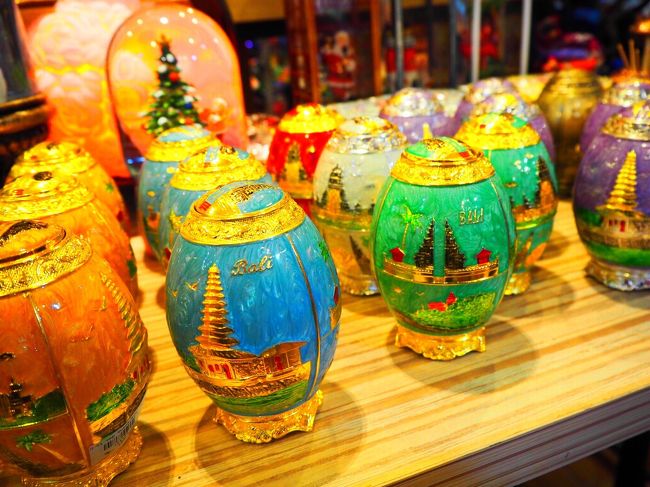 つまようじ入れ<br />部屋に飾ってもかわいい♡<br />買おうかものすごく迷ったけど<br />いろんなお店を見て相場を知るために<br />ここでは保留に