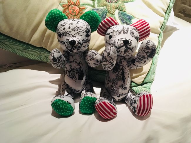 １つ１つ柄や色が違って<br />１番気に入ったものをGet(๑˃̵ᴗ˂̵)<br />手足がボタンでくっ付いてるので<br />座らせたり動かしたりできる。<br />この他にもカメやキリン、<br />ヤモリ、熱帯魚もありました