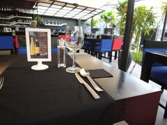 行きたいレストランがなんと閉店してたので
近くにあったレストランでランチに