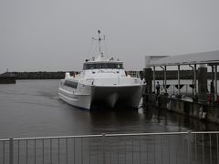 津なぎさまちからは津エアポートラインの高速船で中部国際空港・セントレアへ。
時間が合うと船の方が早いんですが、松阪から車を使わずに行くとなると近鉄→名鉄でもさほど大差ないんですよね。