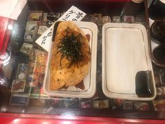 京都育ちの友人の母行きつけの、この店！
壹銭洋食。イヤァ ～オイシスギタ。
ずっと、このメニュー一品で勝負しているそうです。