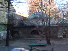 車窓から、ブダペスト最古のトルコ風呂
