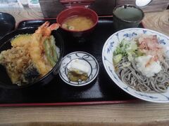 チケットを買うときに
口から出たのは

天丼セット　1100円だった