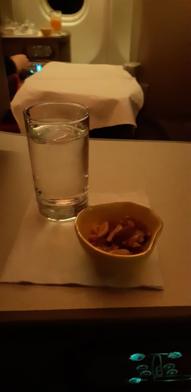 食前ドリンクはセブンアップ