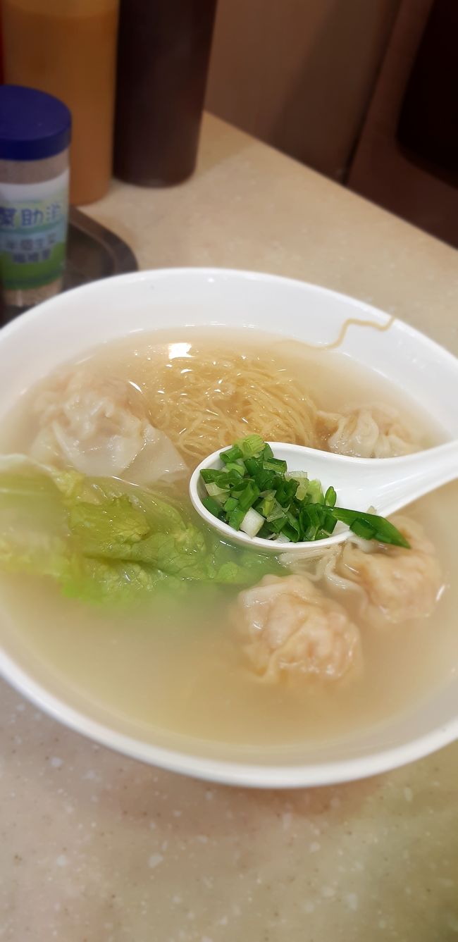 海老ワンタン麺