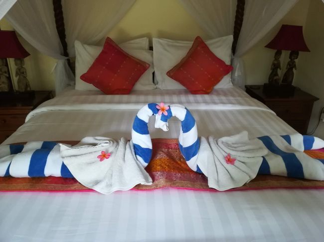 タオルデコレーション。<br /><br />お姫様ベッドでもテンション上がりますが、その上タオルデコレーション！！<br />嬉しいサービスです。