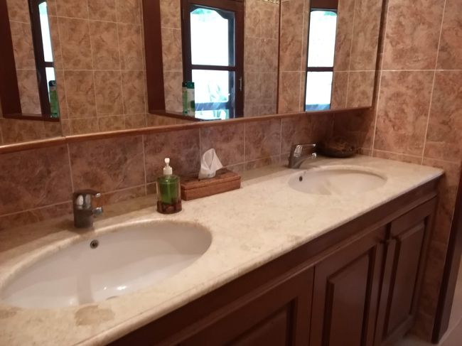 水周りのお部屋。<br /><br />洗面台はダブルシンク