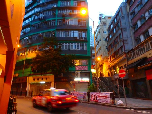 昔、靴屋さんがあったところ<br />いつも階段しか見てなかったけど