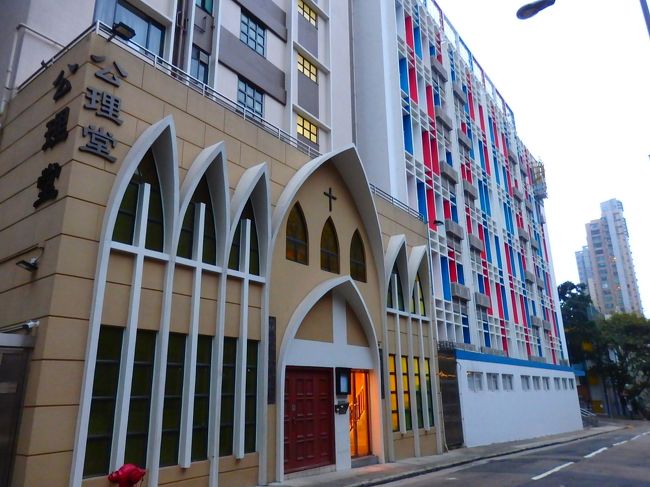 かわいい教会があって