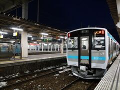 終着の八戸駅に到着です。