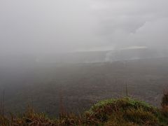 世界遺産キラニウア火山国立公園も噴火で閉鎖されてたのが、9月から一部入れるように、
水蒸気が立ち上るスチーミングバンクス