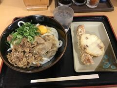 肉釜玉うどんの大サイズをチョイス、520円。
めちゃくちゃ上手くて一瞬で完食。
高松駅を観察してホテルに戻り、明日の計画を立てて就寝。