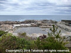 北侍浜野営場

岩盤をくり貫いたプールは、「あまちゃん」で素潜り練習のロケ地となりました。


北侍浜野営場：http://www.visit-kuji.jp/spot/spot_kitasamurai.html
あまちゃん：https://ja.wikipedia.org/wiki/%E3%81%82%E3%81%BE%E3%81%A1%E3%82%83%E3%82%93