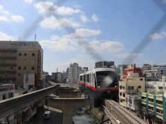 青空にゆいレールが映えますね。
昨日購入したゆいレールの1日券を利用して、首里駅へ移動。