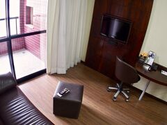 【メルキュール クリチバ バテウ ホテル】

小さな応接間なんかもあります。