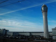 中部国際空港利用の私は、いつものように名鉄のミュースカイで空港入りします。

写真は、車窓から到着直前の一枚です！
