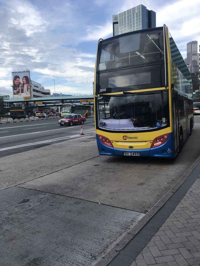 3日目の朝。<br />2階建てバスに乗って朝食を食べに行きます。