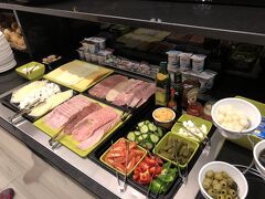 ホテルの朝食
ハムやチーズの種類が多いのは流石
列車の時間があり、ゆっくり楽しめなかったのは残念