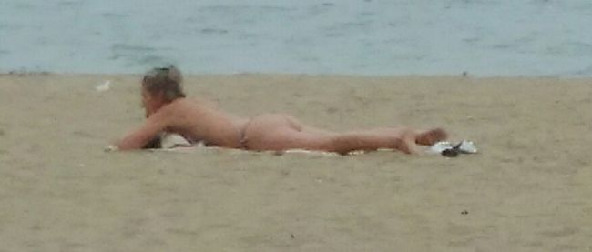 安心してください、履いてますから～(笑)