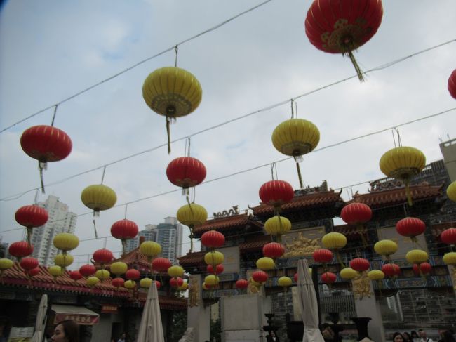 願い事が書かれていて、風に吹かれてきれいでした。