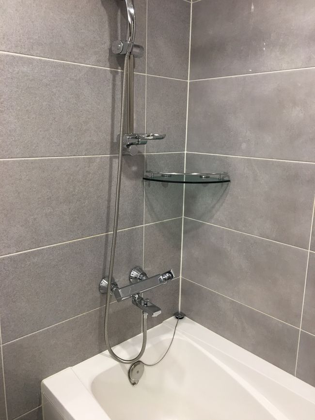 シャワーの水圧も排水も問題なし