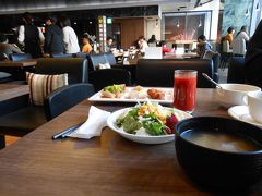 1/27
ホテル1Fで朝ごはんを食べます。小樽では洋食と和食で階数が分かれていましたが、ここは1ヶ所で食べることができます。