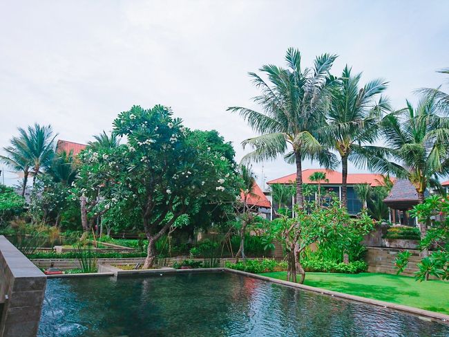 「Fairmont Sanur Beach Bali」<br /><br />緑がとても綺麗です。