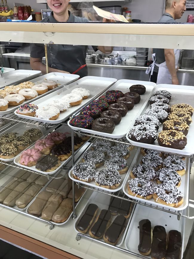 ドーナツ、日本にダースで買って帰国したこともある（笑）