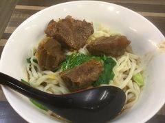 ちなみにLive前には、牛肉麺でエネルギーチャージしました。