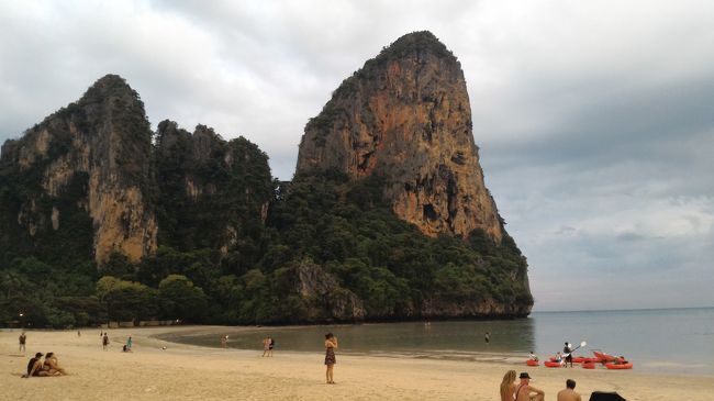 夕方に向けてライレイウエストに移動です。残念ながらこの日は雲が多くて夕焼けの写真は撮れませんでした。翌日のサンライズに期待