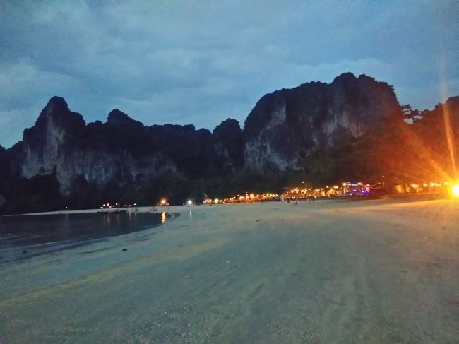 日没後のライレイウエスト。独特の、何とも言えない美しい景色がとれたなぁと自分では満足しています。