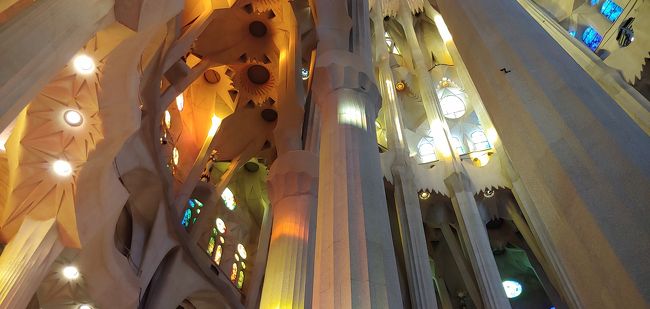 そして、最後の最後にもう一度<br /><br />アントニー・ガウディ、すばらしい空間と時間をありがとう。