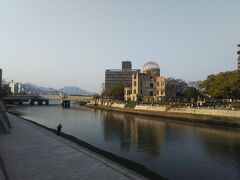 平和記念公園へ。小学校の修学旅行で来ましたが
もう一度訪れたくて・・・
